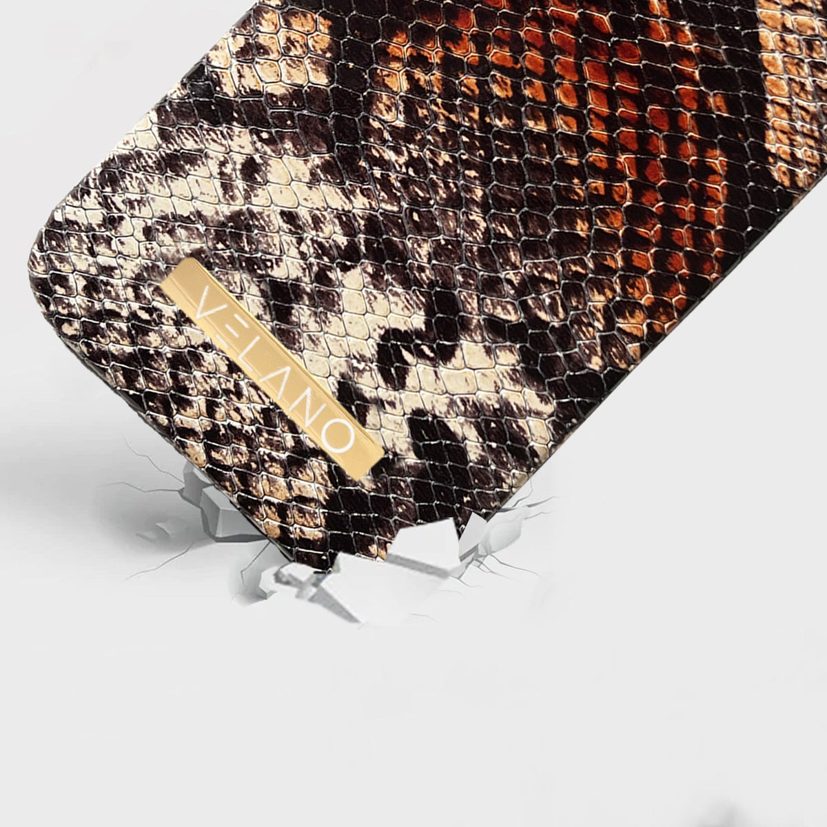 iPhone 16 Plus Leather Case — Elise